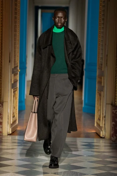 Look 42